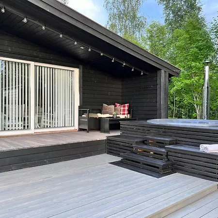 Modern With River Frontage Near Opphus * Rena