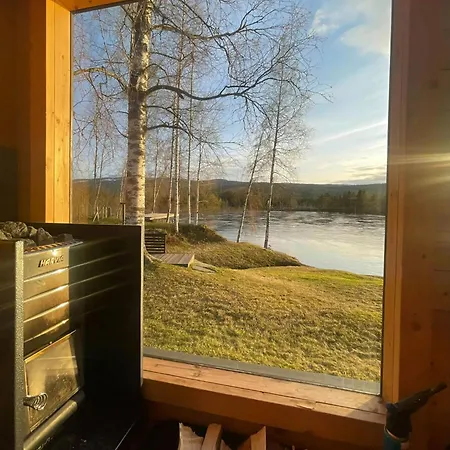 בית נופש Modern With River Frontage Near Opphus *