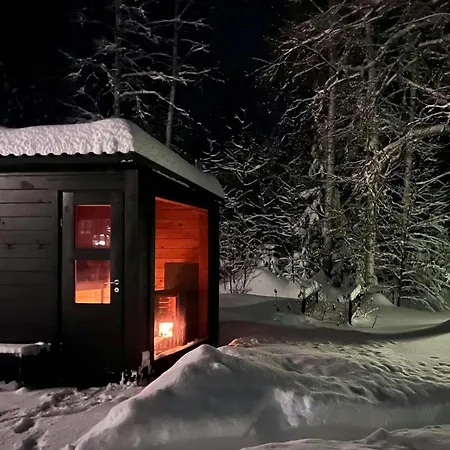 בית נופש Modern With River Frontage Near Opphus