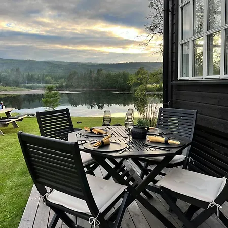 Modern With River Frontage Near Opphus Feriehus *